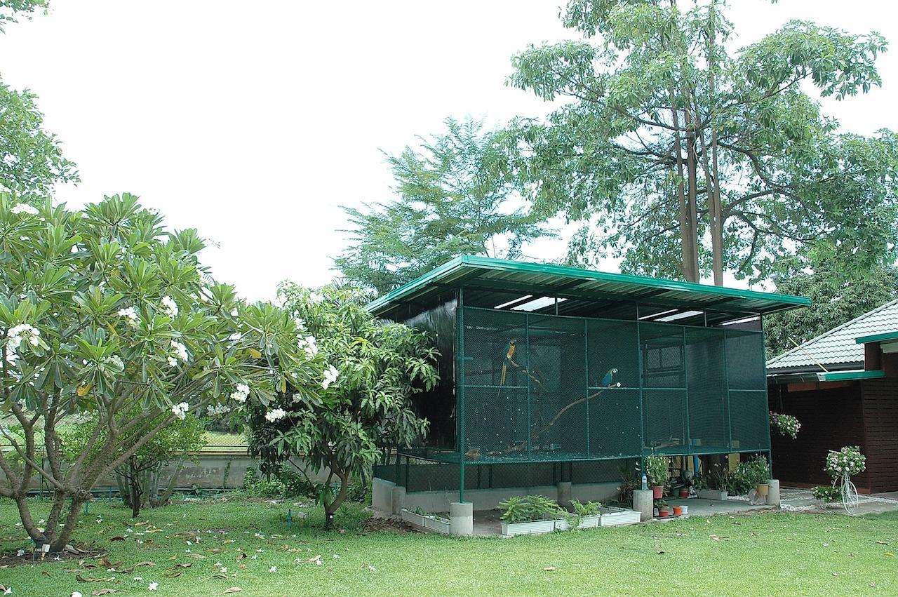 Thararin Villa Ban Doem Bang Extérieur photo