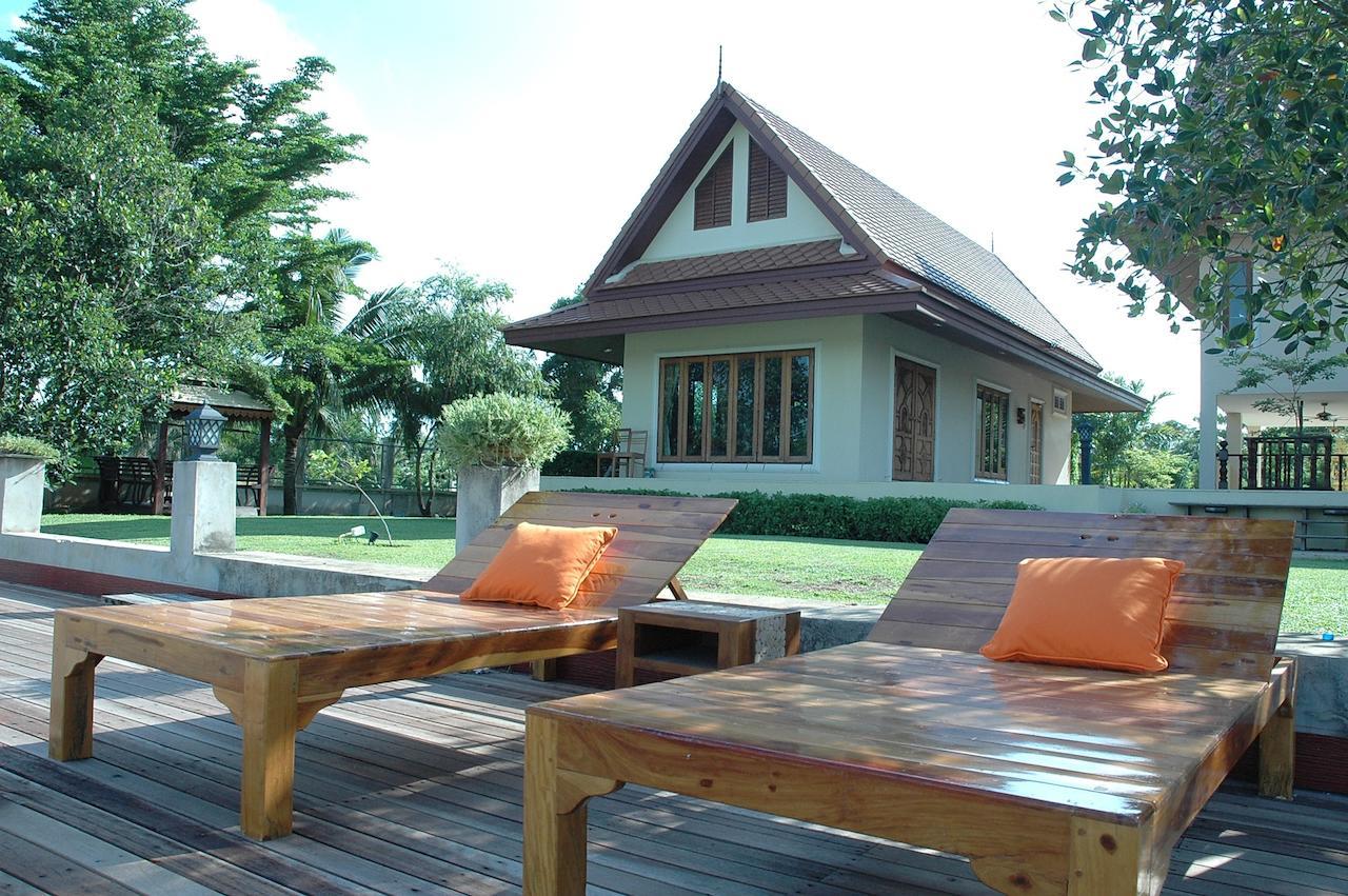 Thararin Villa Ban Doem Bang Extérieur photo