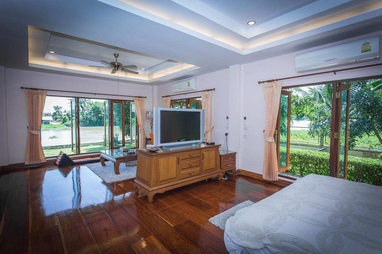 Thararin Villa Ban Doem Bang Chambre photo