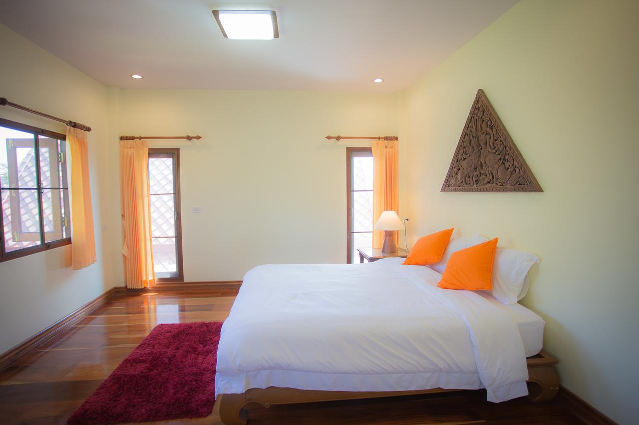 Thararin Villa Ban Doem Bang Chambre photo