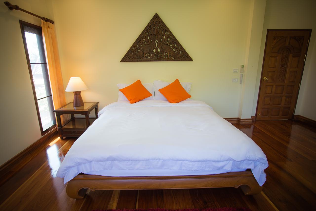 Thararin Villa Ban Doem Bang Chambre photo