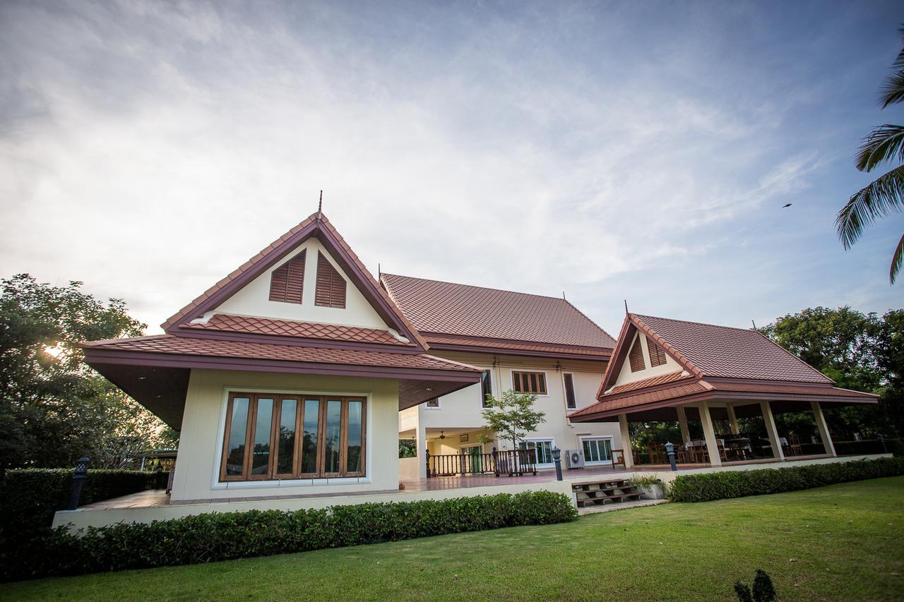 Thararin Villa Ban Doem Bang Extérieur photo