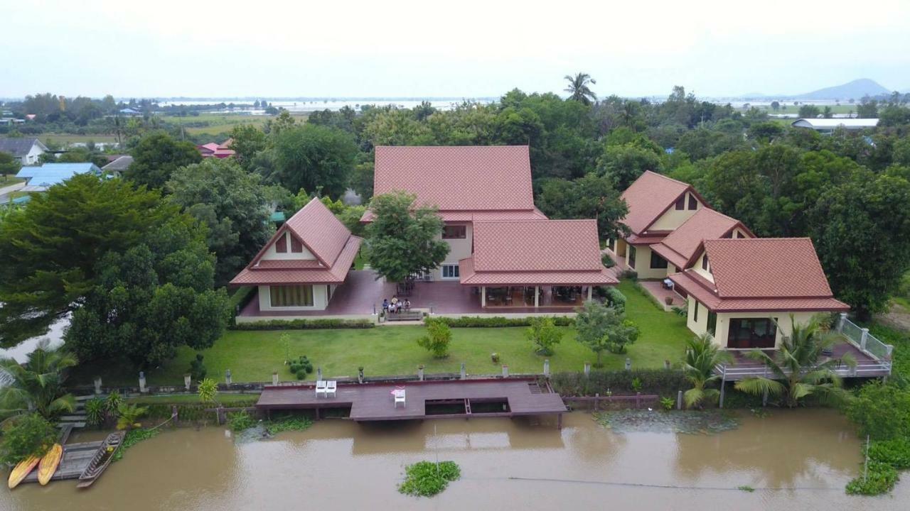 Thararin Villa Ban Doem Bang Extérieur photo