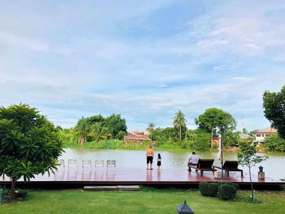 Thararin Villa Ban Doem Bang Extérieur photo